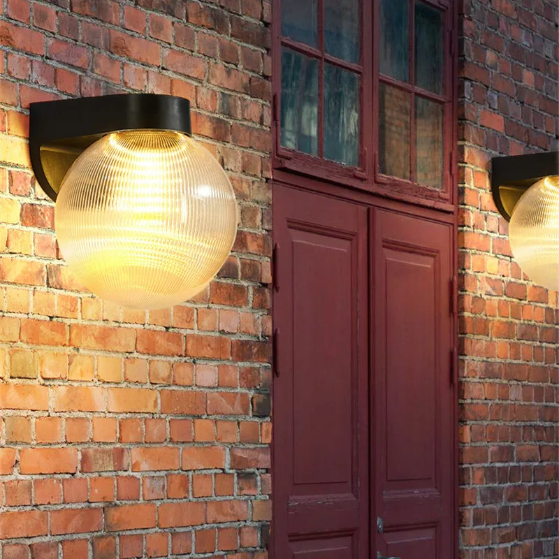 Outdoor Lighting Lux - Lampu dinding luar ruangan bulat IP65,